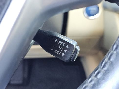 Used 2015 Toyota Highlander Limited AWD/4WD image 14