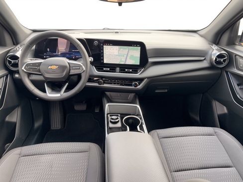 Used 2026 Chevrolet Equinox LT FWD image 17