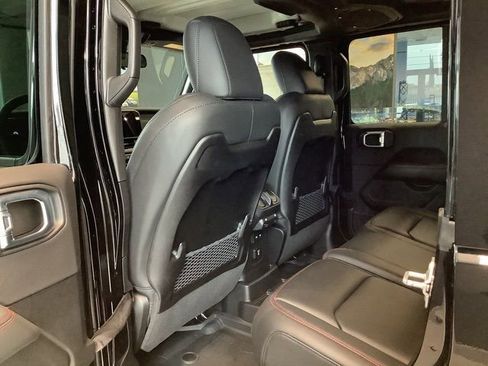 New 2026 Jeep Wrangler Unlimited Rubicon image 21