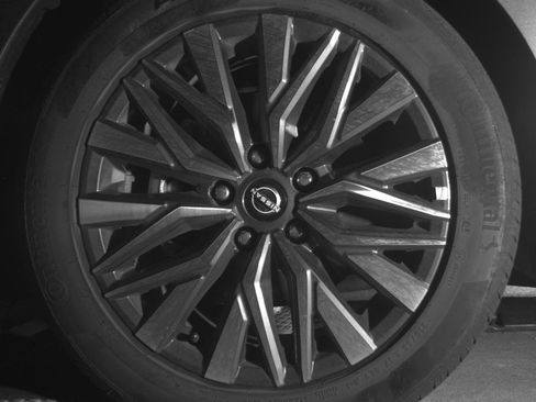 Used 2025 Nissan Altima 2.5 SV image 12