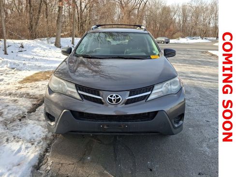 Used 2014 Toyota RAV4 LE image 2