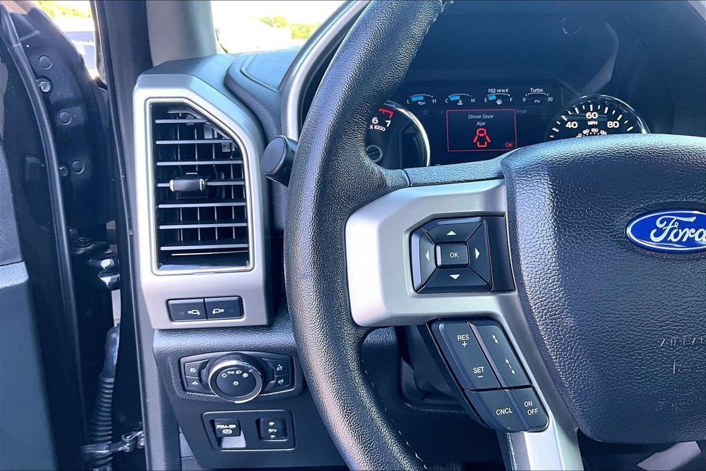 Used 2020 Ford F150 Lariat w/ Equipment Group 502A Luxury AWD/4WD image 14