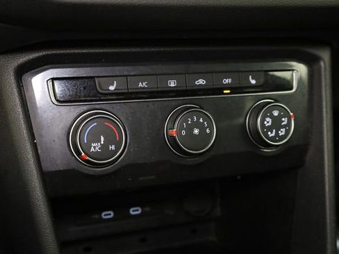 Used 2023 Volkswagen Tiguan S image 23