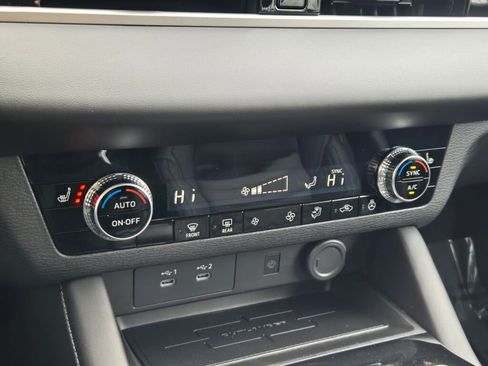 New 2026 Mitsubishi Outlander SE FWD image 21