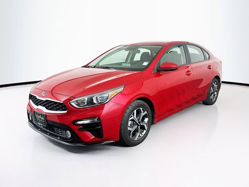 Used 2021 Kia Forte LXS image 3