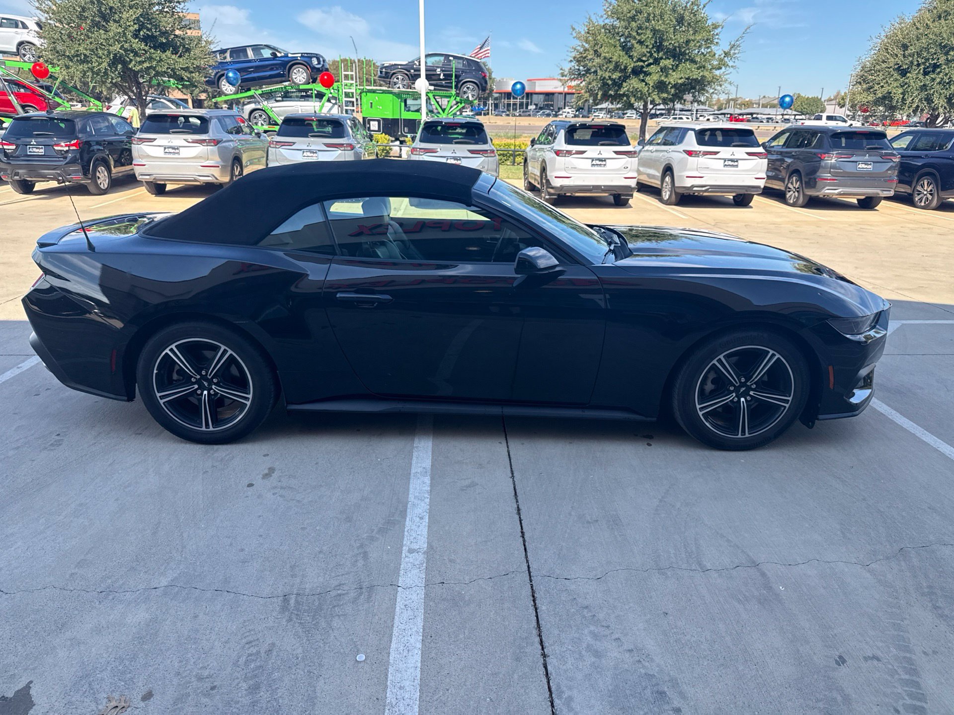 Used 2025 Ford Mustang Premium RWD image 3