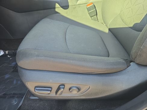Used 2023 Toyota RAV4 XLE w/ Convenience Package FWD image 29