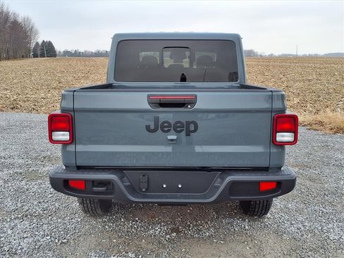 New 2026 Jeep Gladiator Sport image 28