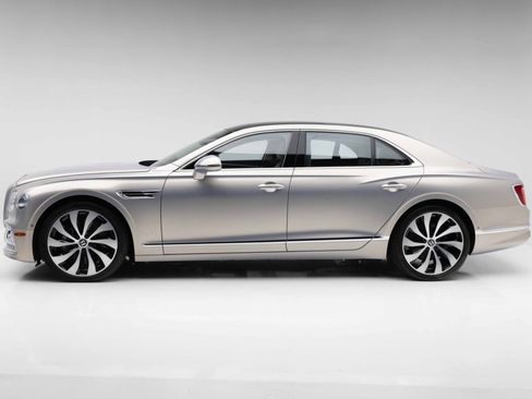 Used 2024 Bentley Flying Spur Azure AWD/4WD image 13