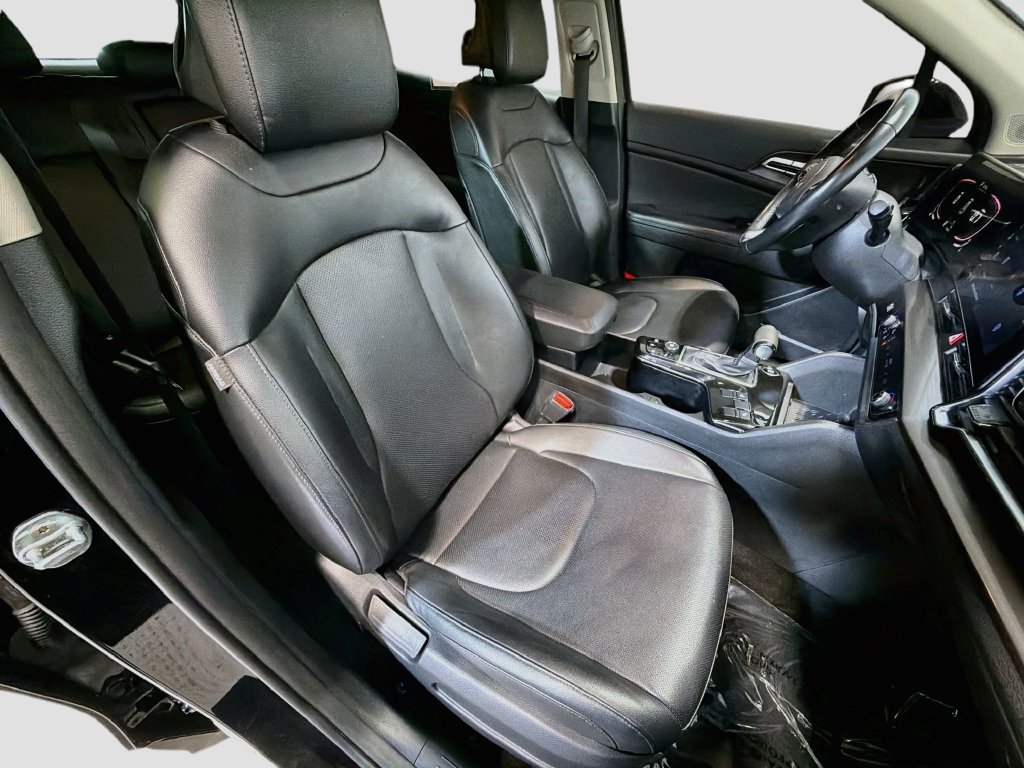 Used 2023 Kia Sportage EX FWD image 21