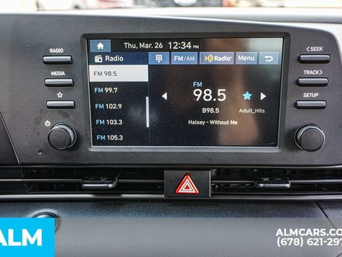 Used 2025 Hyundai Elantra Sport FWD image 36