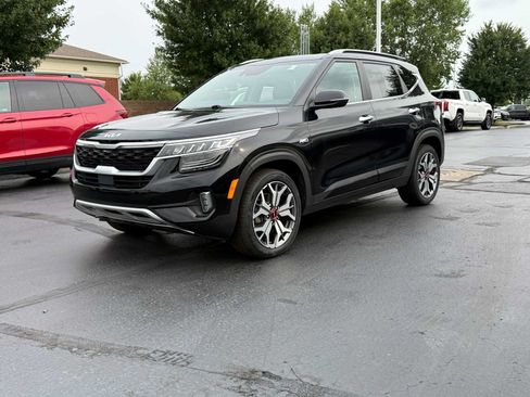 Used 2023 Kia Seltos SX w/ SX Sunroof Package AWD/4WD image 1