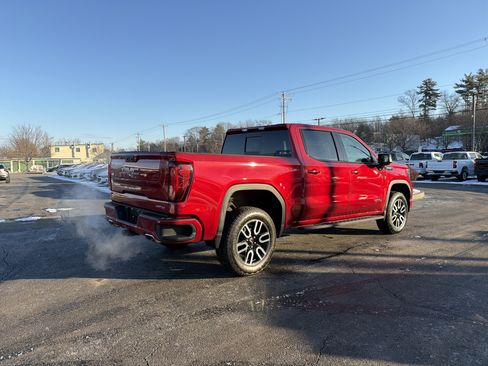 Used 2024 GMC Sierra 1500 AT4 w/ AT4 Premium Package image 6