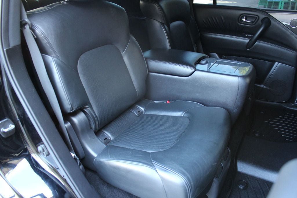 Used 2022 Nissan Armada SL w/ Midnight Edition Package RWD image 26