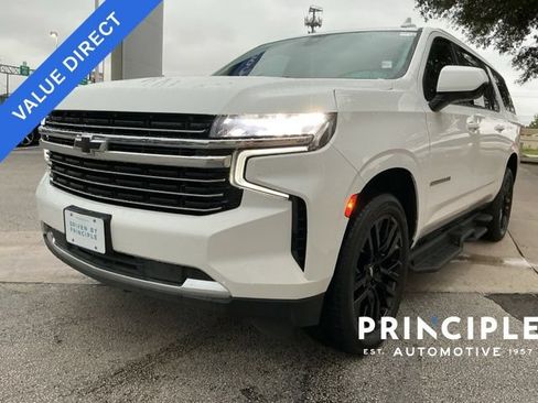 Used 2021 Chevrolet Suburban LT w/ Rear Media and Nav Package AWD/4WD image 4