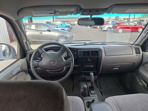 Used 2002 Toyota Tacoma 4x4 Double Cab image 10
