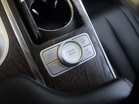 Used 2024 Genesis GV80 3.5T AWD/4WD image 13