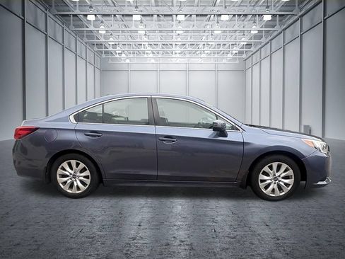 Used 2016 Subaru Legacy 2.5i Premium AWD/4WD image 2