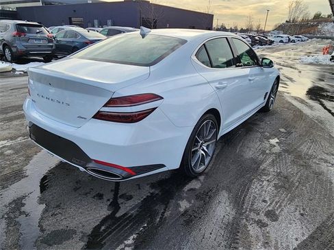 Used 2025 Genesis G70 2.5T image 28