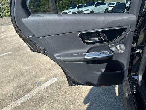 Used 2026 Mercedes-Benz GLC 350e 4MATIC image 25