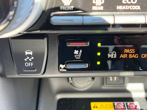 New 2025 Toyota RAV4 XSE w/ Premium Package AWD/4WD image 29
