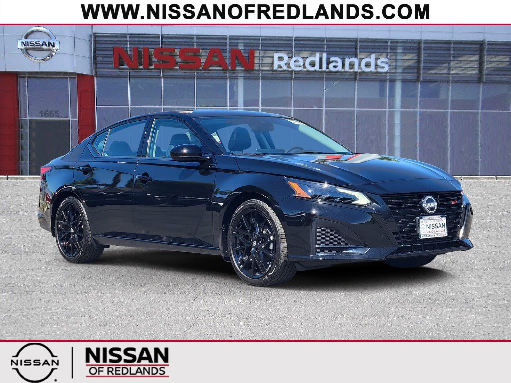 New 2026 Nissan Altima 2.5 SR w/ SR Midnight Edition Package FWD image 1
