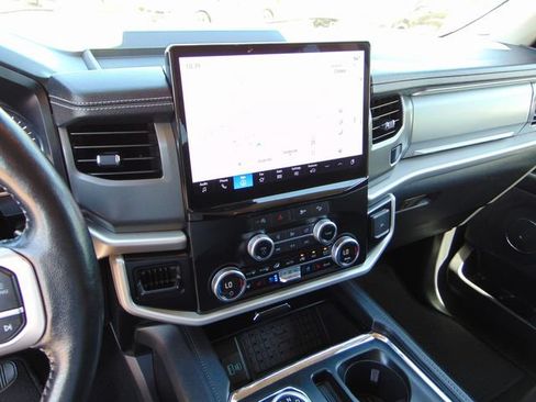 Used 2024 Ford Expedition Max XLT AWD/4WD image 12