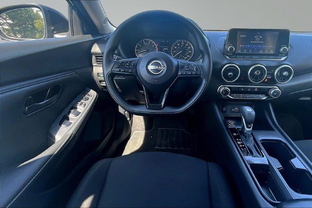 Used 2025 Nissan Sentra S FWD image 8