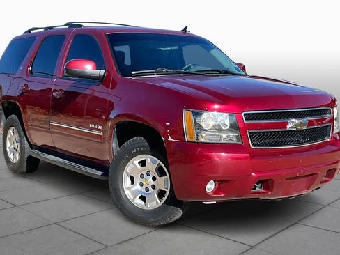 Used 2011 Chevrolet Tahoe LT image 2