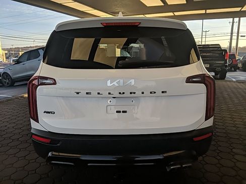 Used 2022 Kia Telluride SX w/ SX Prestige Package image 6