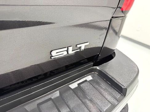 Used 2015 GMC Sierra 2500 SLT w/ Suspension Package, Off-Road image 11