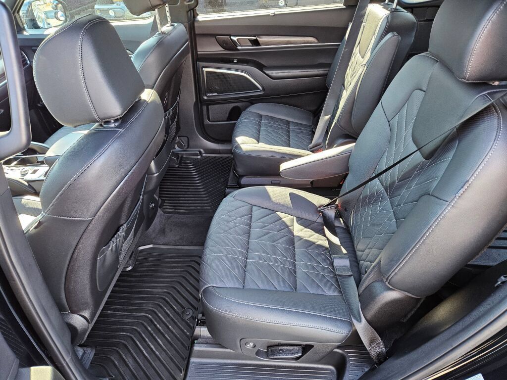 Used 2025 Kia Telluride SX X-Line AWD/4WD image 13