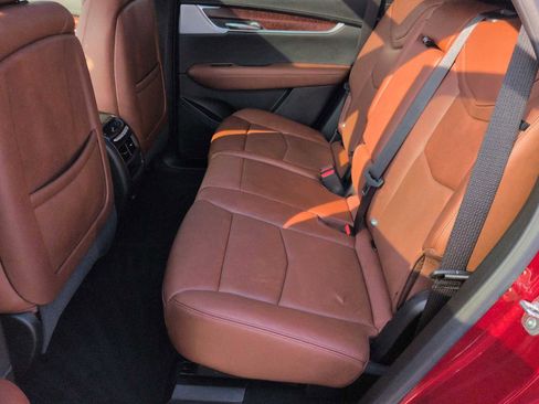 Used 2024 Cadillac XT5 Premium Luxury w/ Technology Package image 21