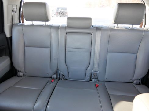 Used 2013 Toyota Tundra Platinum image 14