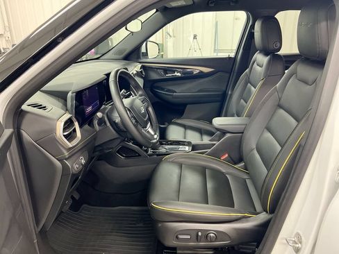 Used 2024 Chevrolet TrailBlazer ACTIV w/ Driver Confidence Package FWD image 19