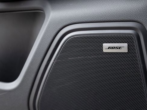 Certified 2024 Porsche Macan S AWD/4WD image 20