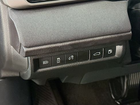 Used 2025 Toyota Camry LE FWD image 17