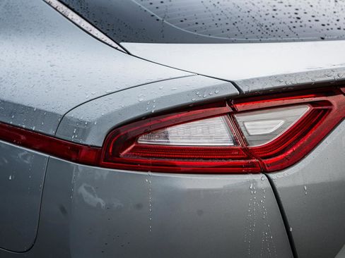 Used 2020 Kia Stinger GT2 image 8