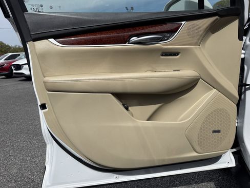 Used 2019 Cadillac XT5 Luxury image 15