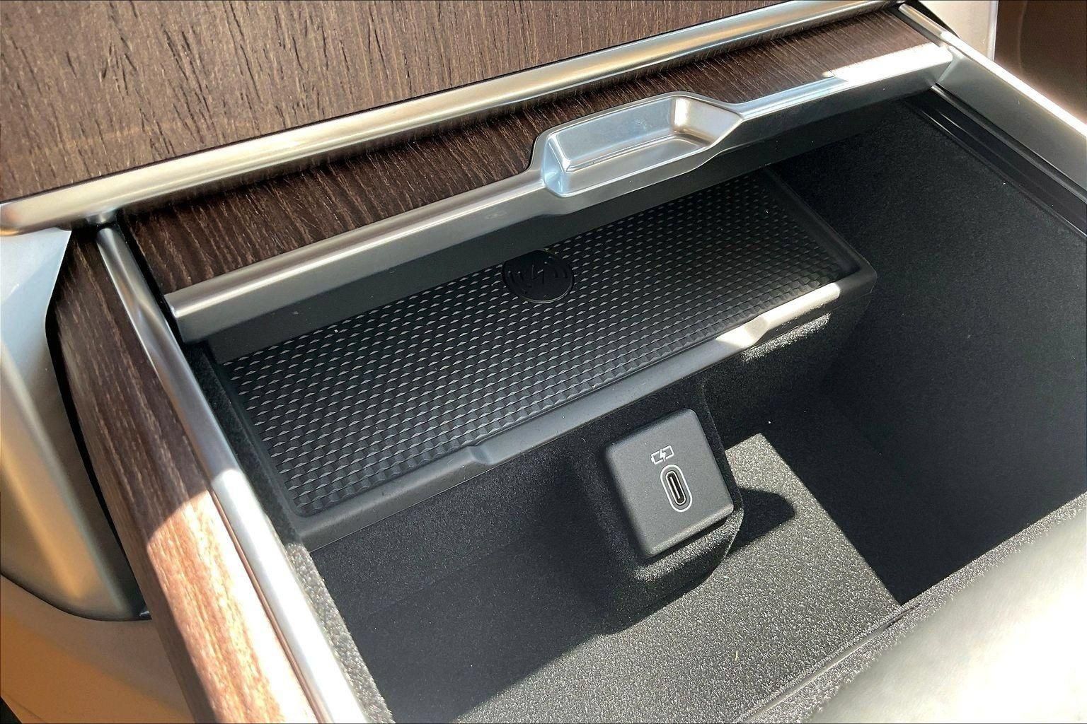 New 2026 Land Rover Range Rover SE AWD/4WD image 24