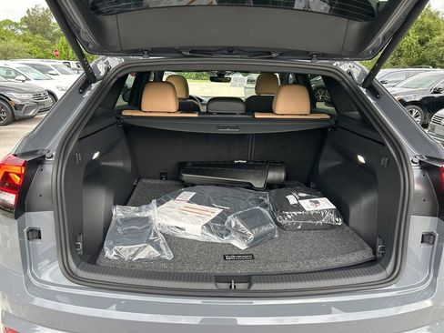 New 2026 Volkswagen Atlas Cross Sport SEL R-Line image 49