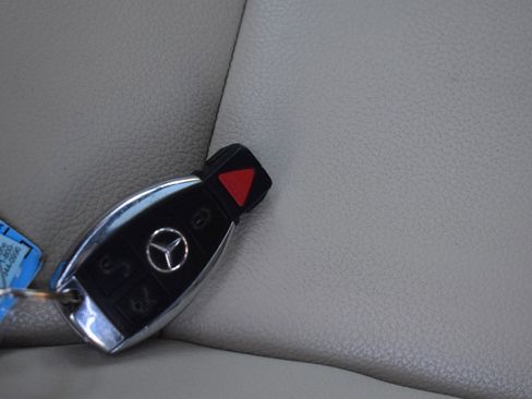 Used 2015 Mercedes-Benz CLA 250 image 48