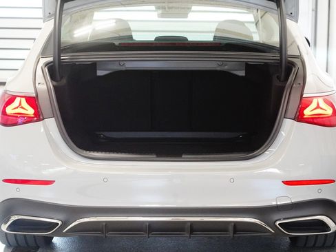 Used 2026 Mercedes-Benz E 350 4MATIC Sedan image 30