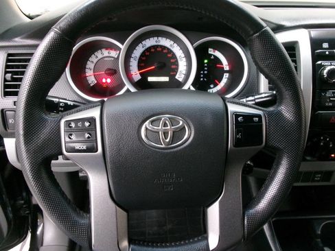 Used 2012 Toyota Tacoma 4x4 Double Cab w/ SR5 Pkg image 31