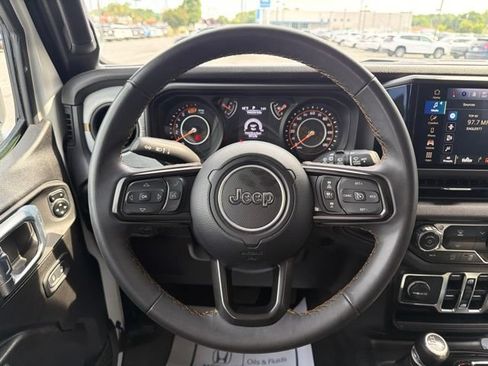 Used 2024 Jeep Wrangler Unlimited Sport AWD/4WD image 14