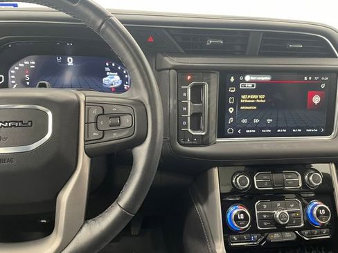 Used 2024 GMC Yukon Denali w/ Advanced Technology Package RWD image 24