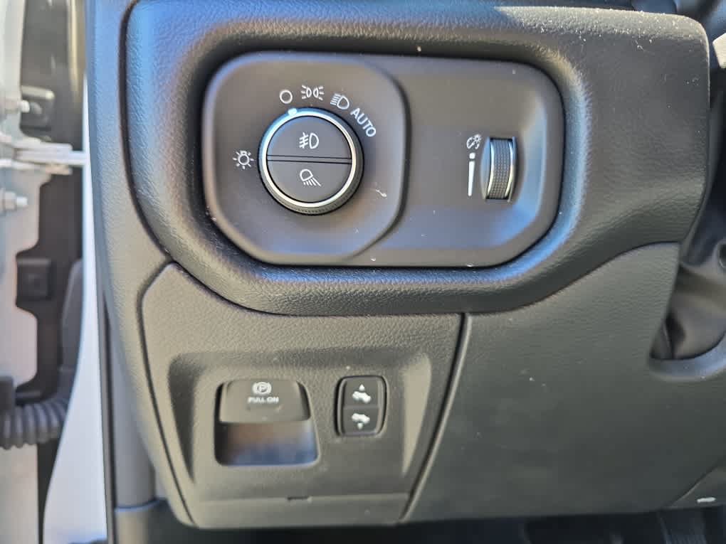 Used 2022 RAM 1500 Big Horn AWD/4WD image 15