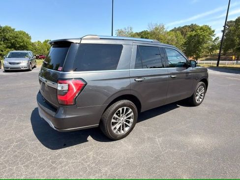 Used 2018 Ford Expedition Limited w/ Equipment Group 301A AWD/4WD image 19