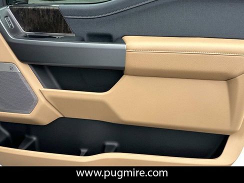 New 2025 Ford F250 Lariat w/ Chrome Package image 13