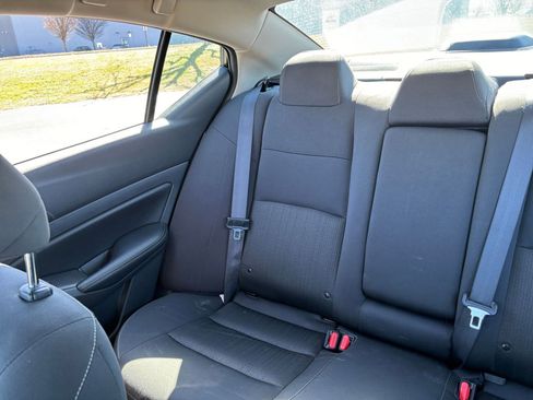 Used 2025 Nissan Altima 2.5 SV image 39